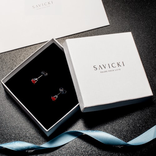 Kolczyki The Journey: czarne złoto, rubiny